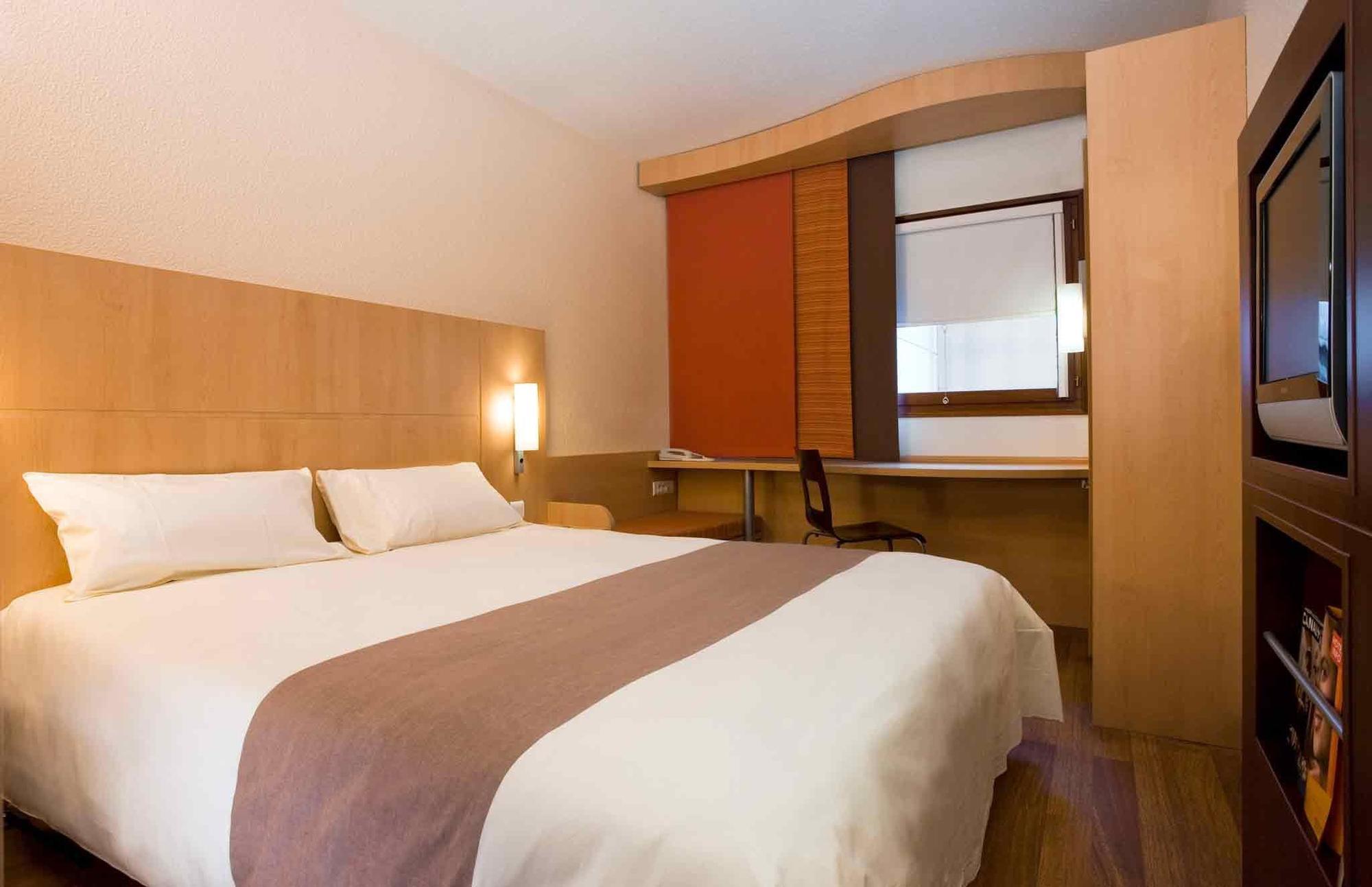 Ibis Saint Rambert D'Albon Hotel Kültér fotó